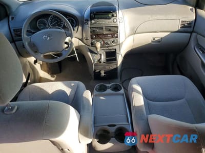 Zdjęcie 8 z 13 samochodu: 2009 TOYOTA SIENNA CE 7-PASSENGER VIN:5TDZK23C69S280617 - miniatura