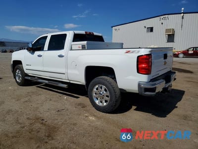 Drugie zdjęcie samochodu z przodu: 2015 CHEVROLET SILVERADO K2500 HEAVY DUTY LTZ VIN:1GC1KWE89FF659555 - miniatura