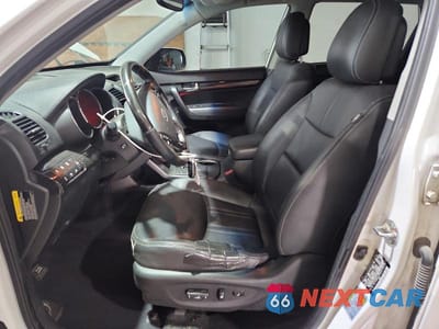 Zdjęcie 7 z 13 samochodu: 2013 KIA SORENTO SX VIN:5XYKWDA29DG370376 - miniatura