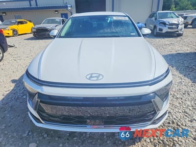 Piąte zdjęcie samochodu w środku: 2025 HYUNDAI SONATA SEL VIN:KMHL64JA1SA441879 - miniatura