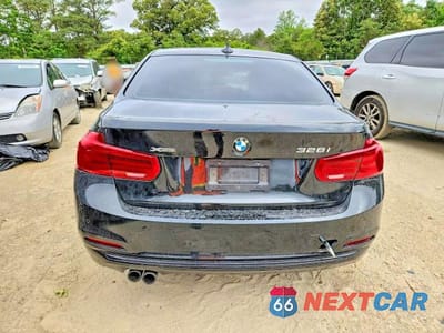 Zdjęcie 6 z 12 samochodu: 2016 BMW 328 XI SULEV VIN:WBA8E3C54GK504673 - miniatura