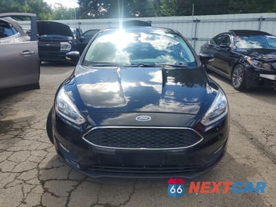 Piąte zdjęcie samochodu w środku: 2015 FORD FOCUS SE VIN:1FADP3F23FL270957 - miniatura