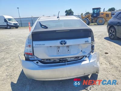 Zdjęcie 6 z 12 samochodu: 2010 TOYOTA PRIUS V VIN:JTDKN3DU6A1036277 - miniatura
