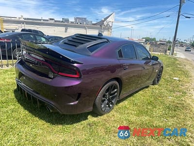 Czwarte zdjęcie samochodu z boku: 2020 DODGE CHARGER SCAT PACK VIN:2C3CDXGJXLH216189 - miniatura