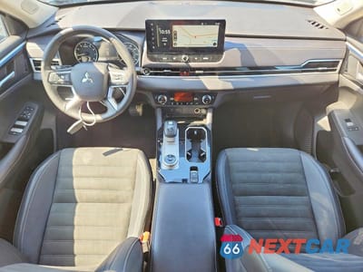Zdjęcie 8 z 14 samochodu: 2025 MITSUBISHI OUTLANDER SE VIN:JA4J3VA87SZ018663 - miniatura