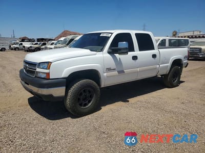 2005 CHEVROLET SILVERADO K2500 HEAVY DUTY 1GCHK23225F810014 - główne zdjęcie licytacji z USA - miniatura