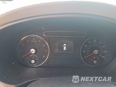 Zdjęcie 9 z 12 samochodu: 2016 KIA SORENTO EX VIN:5XYPHDA15GG133010 - miniatura