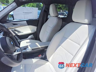 Zdjęcie 10 z 13 samochodu: 2026 BMW X1 XDRIVE28I VIN:WBX73EF07T5420438 - miniatura