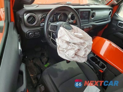 Zdjęcie 8 z 13 samochodu: 2019 JEEP WRANGLER UNLIMITED SAHARA VIN:1C4HJXEN3KW677587 - miniatura