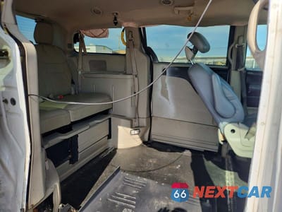 Zdjęcie 11 z 13 samochodu: 2015 DODGE GRAND CARAVAN SE VIN:2C7WDGBG2FR614132 - miniatura