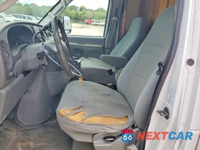 Zdjęcie 7 z 13 samochodu: 2008 FORD ECONOLINE E350 SUPER DUTY CUTAWAY VAN VIN:1FDWE35L48DA86882 - miniatura