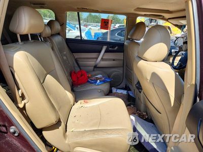 Zdjęcie 10 z 12 samochodu: 2011 TOYOTA HIGHLANDER SE VIN:5TDZK3EH5BS030497 - miniatura