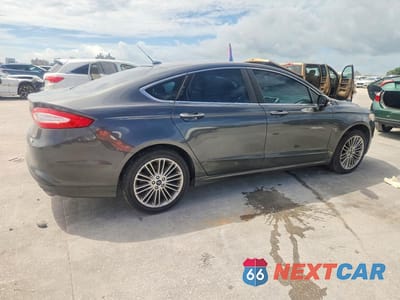 Trzecie zdjęcie samochodu z tyłu: 2015 FORD FUSION SE VIN:3FA6P0HDXFR288427 - miniatura