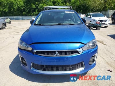 Piąte zdjęcie samochodu w środku: 2017 MITSUBISHI LANCER ES VIN:JA32V2FW8HU001921 - miniatura