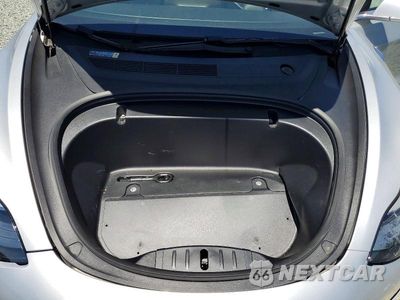 Zdjęcie 11 z 13 samochodu: 2018 TESLA MODEL 3 VIN:5YJ3E1EB7JF083329 - miniatura