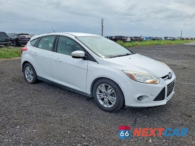 Czwarte zdjęcie samochodu z boku: 2012 FORD FOCUS SEL VIN:1FAHP3M21CL287868 - miniatura
