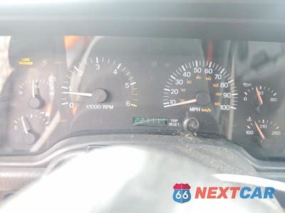 Zdjęcie 9 z 13 samochodu: 2001 JEEP CHEROKEE SPORT VIN:1J4FF48S51L588171 - miniatura