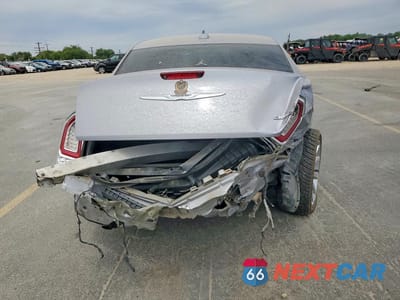 Zdjęcie 6 z 13 samochodu: 2015 CHRYSLER 300 LIMITED VIN:2C3CCAAG6FH930936 - miniatura