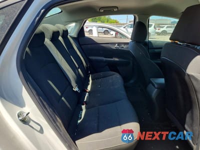 Zdjęcie 10 z 12 samochodu: 2020 KIA FORTE LXS VIN:3KPF24AD6LE234104 - miniatura