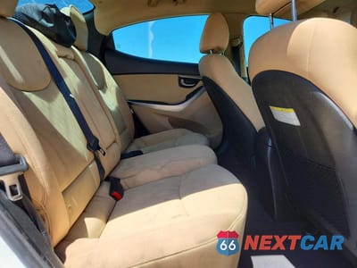 Zdjęcie 10 z 12 samochodu: 2013 HYUNDAI ELANTRA GLS VIN:5NPDH4AE2DH368961 - miniatura