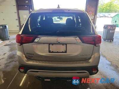 Zdjęcie 6 z 13 samochodu: 2019 MITSUBISHI OUTLANDER SE VIN:JA4AZ3A30KZ055576 - miniatura