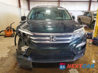 Piąte zdjęcie samochodu w środku: 2018 HONDA PILOT EXL VIN:5FNYF6H5XJB064022 - miniatura
