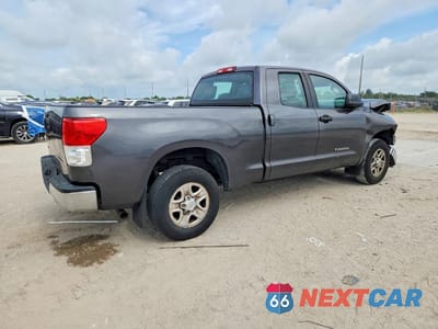 Trzecie zdjęcie samochodu z tyłu: 2013 TOYOTA TUNDRA DOUBLE CAB SR5 VIN:5TFRM5F13DX052258 - miniatura