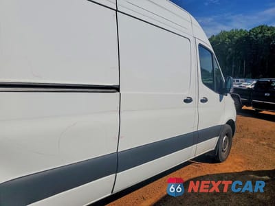 Zdjęcie 10 z 12 samochodu: 2025 MERCEDES-BENZ SPRINTER 2500 VIN:W1Y4KCHY0ST231954 - miniatura
