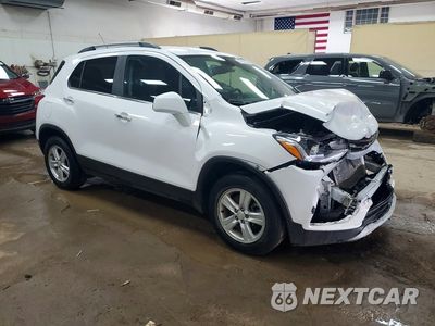 Czwarte zdjęcie samochodu z boku: 2019 CHEVROLET TRAX 1LT VIN:3GNCJLSB8KL298238 - miniatura