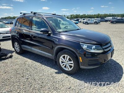 Czwarte zdjęcie samochodu z boku: 2015 VOLKSWAGEN TIGUAN S VIN:WVGBV7AXXFW584410 - miniatura