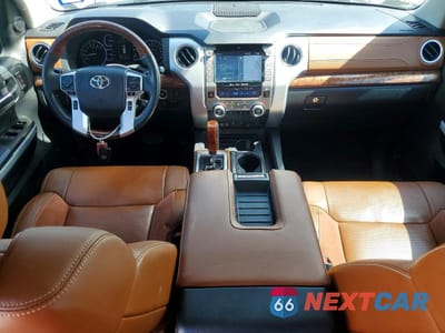 Zdjęcie 8 z 12 samochodu: 2021 TOYOTA TUNDRA 1794 EDITION VIN:5TFGY5F18MX297570 - miniatura