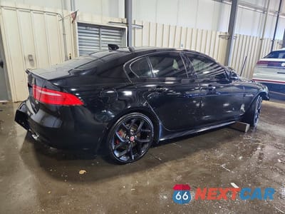Trzecie zdjęcie samochodu z tyłu: 2019 JAGUAR XE S VIN:SAJAG4FVXKCP48901 - miniatura