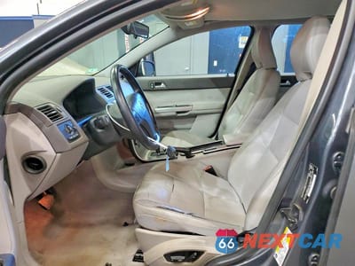 Zdjęcie 7 z 14 samochodu: 2010 VOLVO V50 2.4I VIN:YV1382MW8A2532693 - miniatura