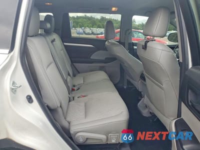 Zdjęcie 11 z 14 samochodu: 2016 TOYOTA HIGHLANDER LE PLUS VIN:5TDBKRFHXGS336685 - miniatura