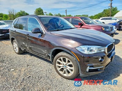 Czwarte zdjęcie samochodu z boku: 2016 BMW X5 XDRIVE35I VIN:5UXKR0C50G0P32532 - miniatura