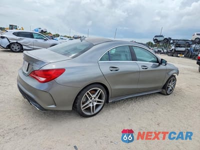 Trzecie zdjęcie samochodu z tyłu: 2014 MERCEDES-BENZ CLA 45 AMG VIN:WDDSJ5CB1EN086676 - miniatura