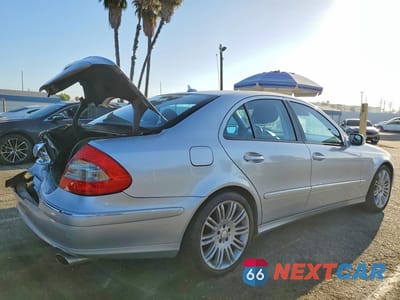 Trzecie zdjęcie samochodu z tyłu: 2008 MERCEDES-BENZ E 350 VIN:WDBUF56X98B228885 - miniatura
