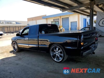 Drugie zdjęcie samochodu z przodu: 2005 GMC NEW SIERRA C1500 VIN:2GTEC19T451316156 - miniatura