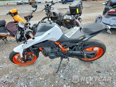 Trzecie zdjęcie samochodu z tyłu: 2020 KTM 890 DUKE R VIN:VBKTU9400LM800583 - miniatura