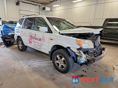 Czwarte zdjęcie samochodu z boku: 2008 HONDA PILOT EXL VIN:5FNYF18738B047805 - miniatura