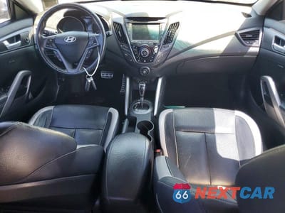 Zdjęcie 8 z 12 samochodu: 2013 HYUNDAI VELOSTER TURBO VIN:KMHTC6AE3DU174737 - miniatura