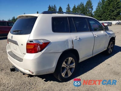 Trzecie zdjęcie samochodu z tyłu: 2010 TOYOTA HIGHLANDER SPORT VIN:5TDEK3EH5AS002485 - miniatura