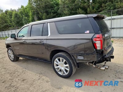 Drugie zdjęcie samochodu z przodu: 2021 CHEVROLET SUBURBAN K1500 HIGH COUNTRY VIN:1GNSKGKL8MR159683 - miniatura