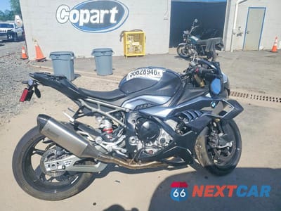 2025 BMW S 1000 RR WB10P2308S6L47463 - główne zdjęcie licytacji z USA - miniatura