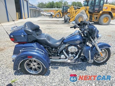 2009 HARLEY-DAVIDSON FLHTCUTG 1HD1MAM119Y851965 - główne zdjęcie licytacji z USA - miniatura