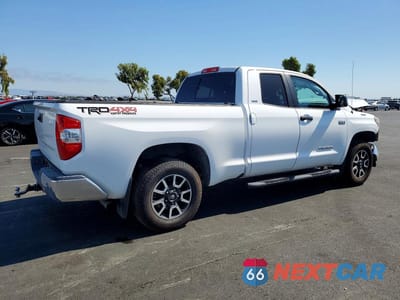 Trzecie zdjęcie samochodu z tyłu: 2018 TOYOTA TUNDRA SR5 VIN:5TFUY5F11JX726904 - miniatura