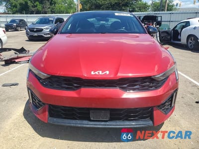 Piąte zdjęcie samochodu w środku: 2025 KIA K5 GT LINE VIN:KNAG64J79S5281217 - miniatura