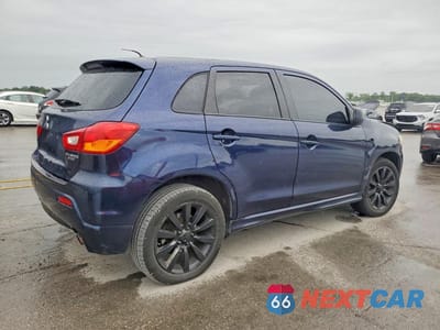 Trzecie zdjęcie samochodu z tyłu: 2011 MITSUBISHI OUTLANDER SPORT SE VIN:JA4AP4AU7BZ024393 - miniatura