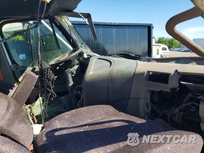 Piąte zdjęcie samochodu w środku: 2018 FREIGHTLINER CASCADIA 125 SEMI TRUCK VIN:1FUJGEDV1JLJT4298 - miniatura