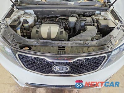 Zdjęcie 12 z 14 samochodu: 2013 KIA SORENTO SX VIN:5XYKWDA28DG332959 - miniatura